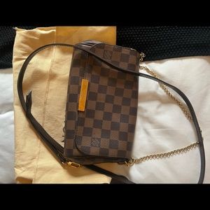 Louis Vuitton Favorite PM Damier with dust bag
